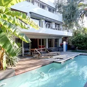 https://villa-roi-albert-2.fr-provencehotel.com